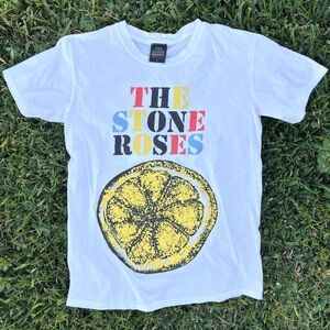 pre-owned 2014 Stone Roses Lemon T-shirt, Size Small